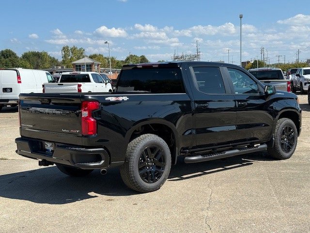 2026 Chevrolet Silverado 1500 photo 3