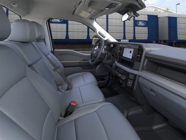 2026 Ford F-350 photo 8