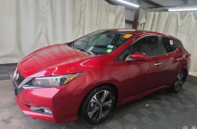 2022 Nissan LEAF SV