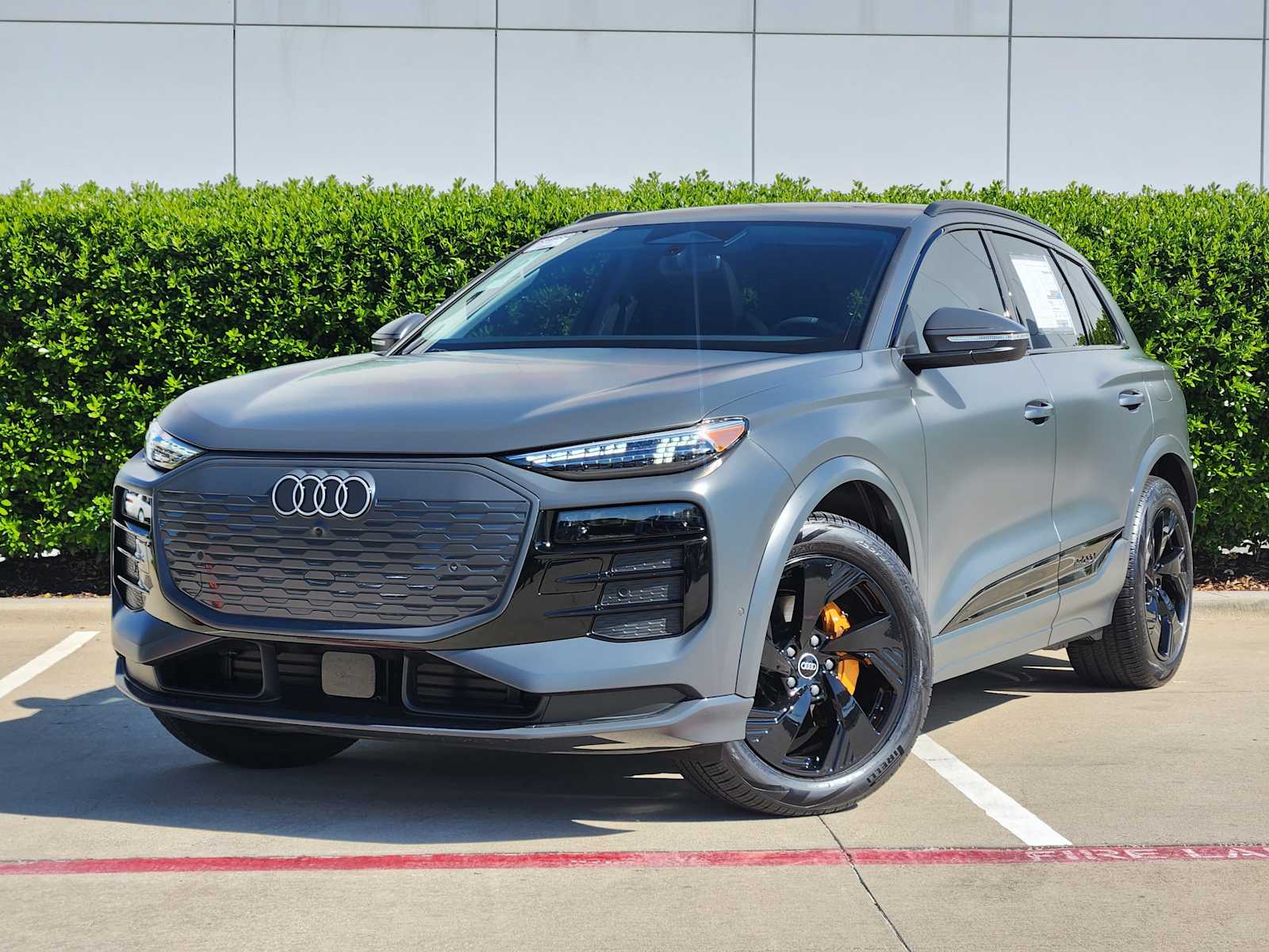2025 Audi Q6 e-tron Premium Plus