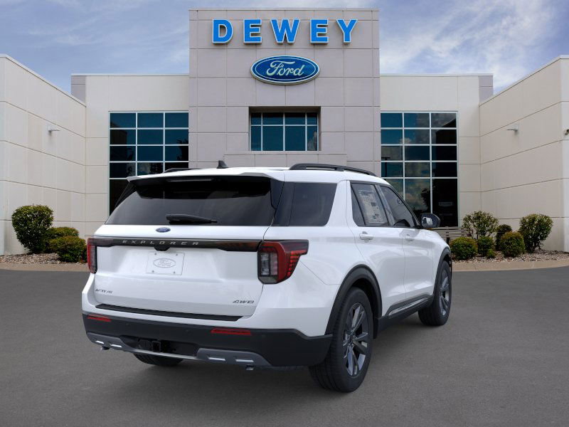 2025 Ford Explorer photo 8