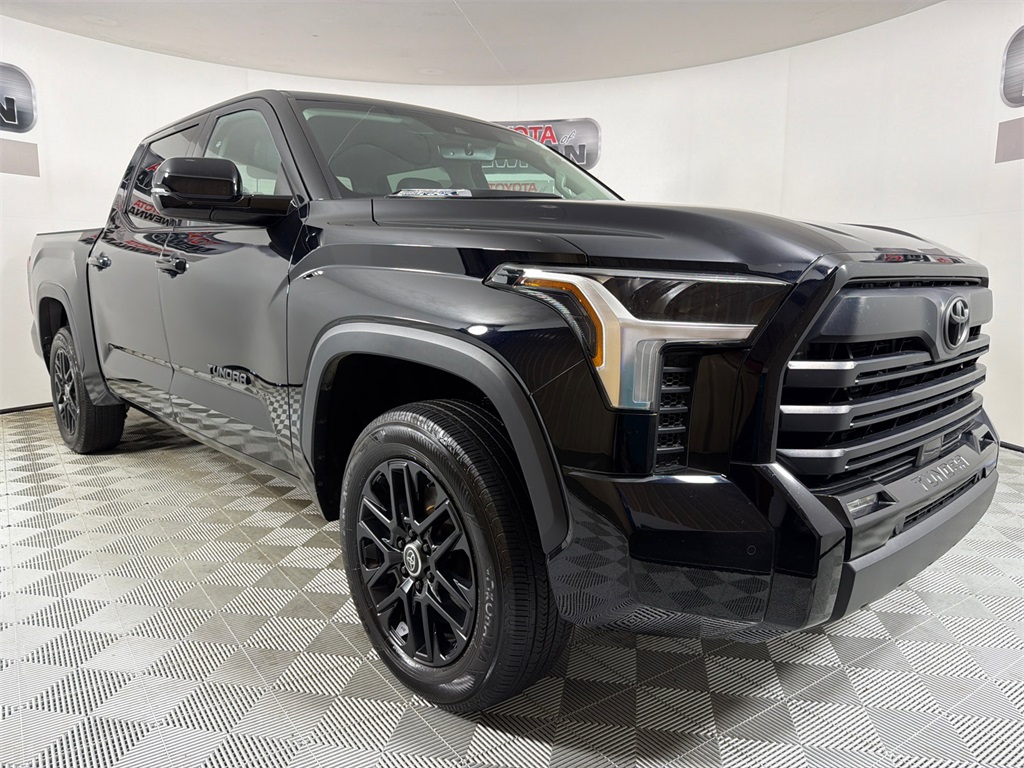 2024 Toyota Tundra Limited's photo