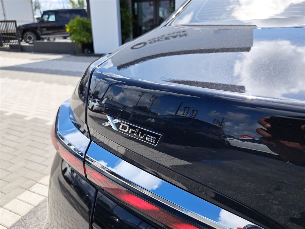 2023 Bmw 760i photo 6
