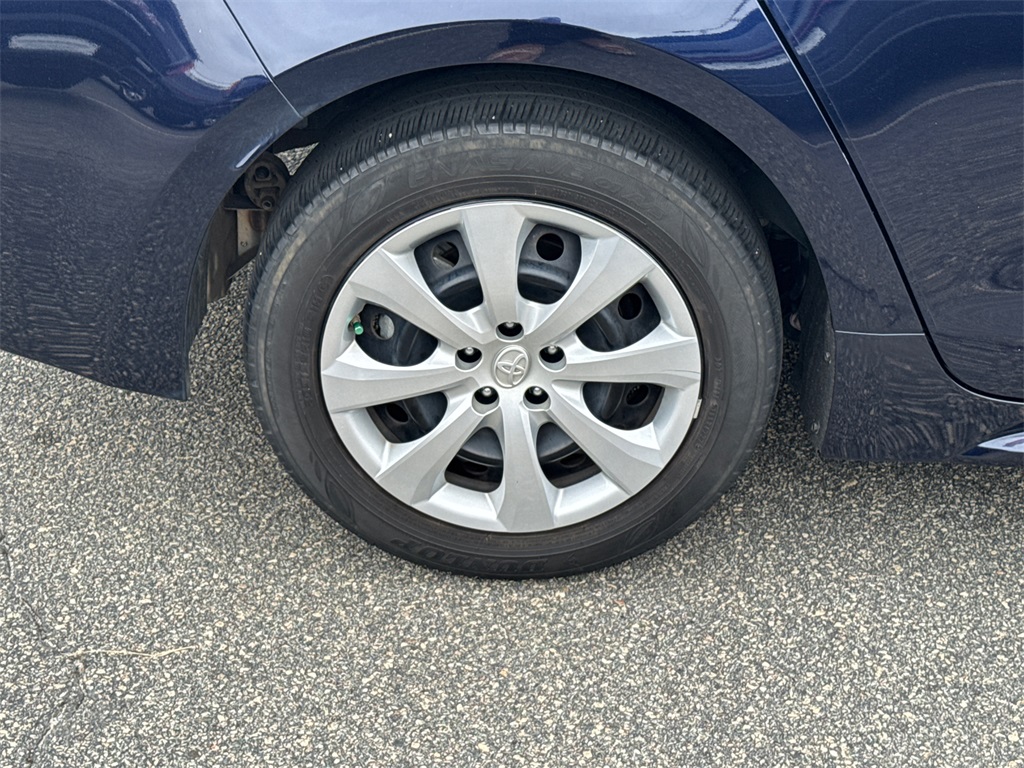 2023 Toyota Corolla LE photo 15