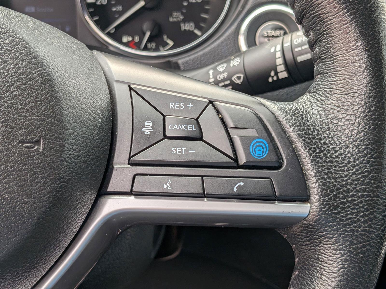 2019 Nissan Rogue SL photo 18