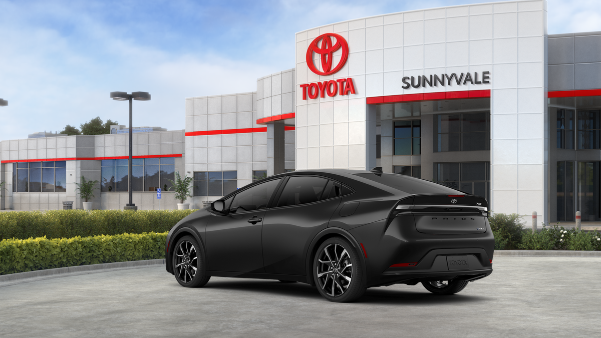 2026 Toyota Prius Plug-in Hybrid XSE photo 4