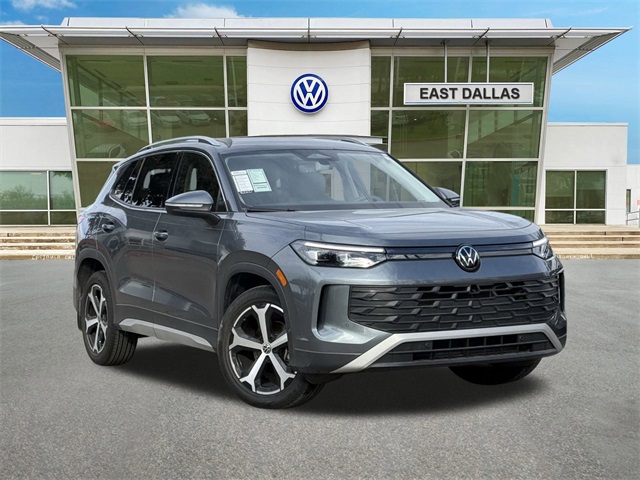 2025 Volkswagen Tiguan SE's photo