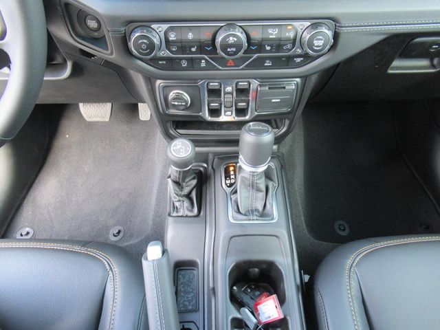 2025 Jeep Gladiator Sport photo 22