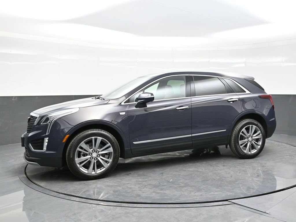 2025 Cadillac XT5 Premium Luxury photo 2