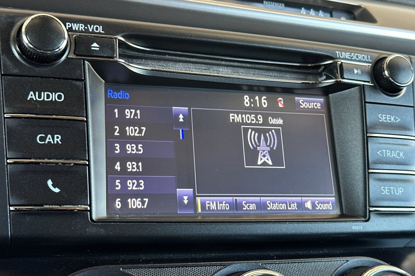 2017 Toyota RAV4 LE photo 19
