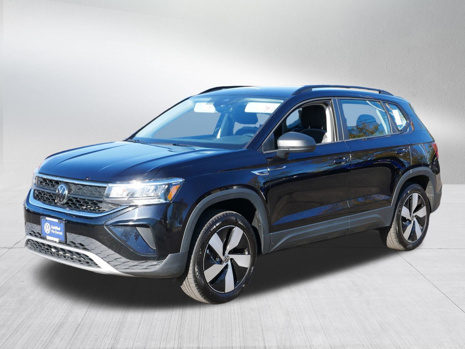 2024 Volkswagen Taos S photo 3