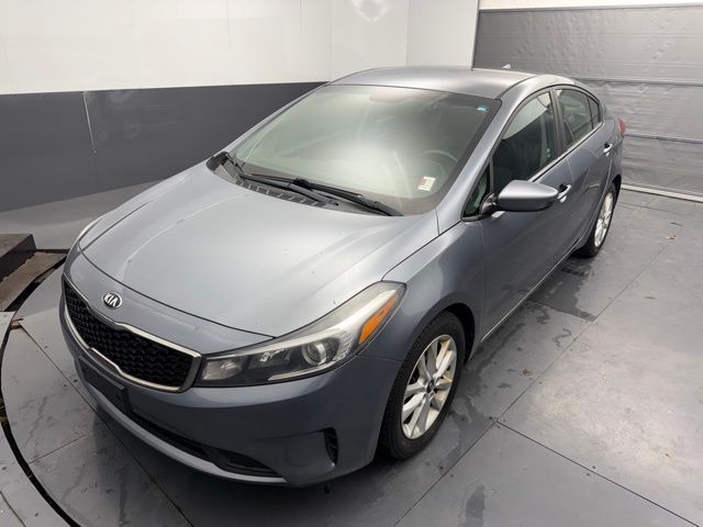 2017 Kia Forte S photo 3