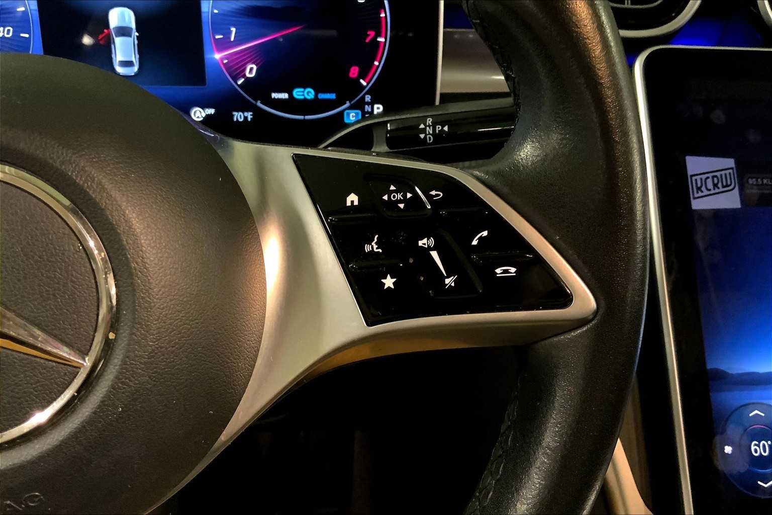 2022 Mercedes Benz C 300 photo 23