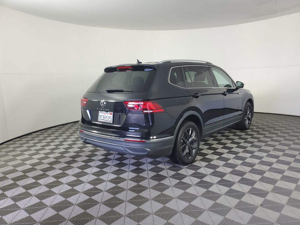 2022 Volkswagen Tiguan SE photo 4