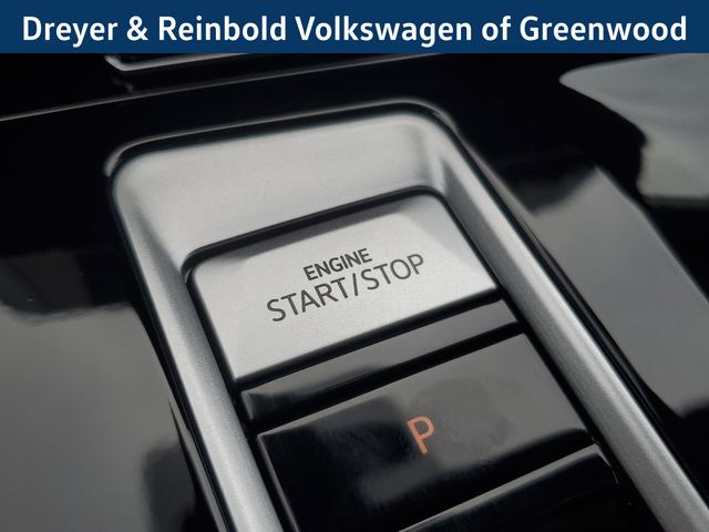 2025 Volkswagen Atlas Cross Sport SEL R-Line photo 25