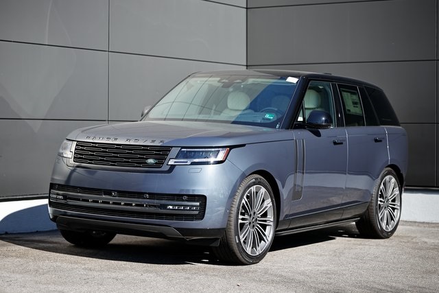 2025 Land Rover Range Rover SE's photo