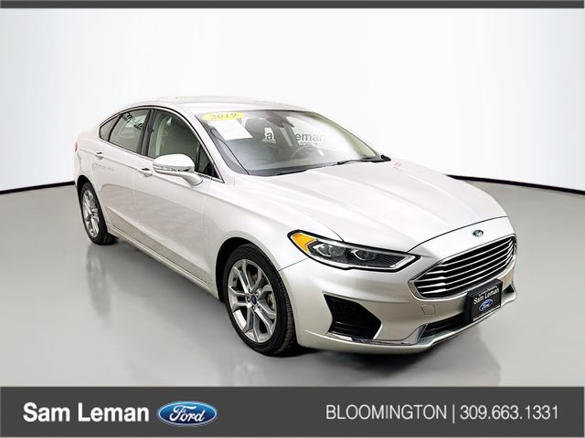 2019 Ford Fusion SEL's photo