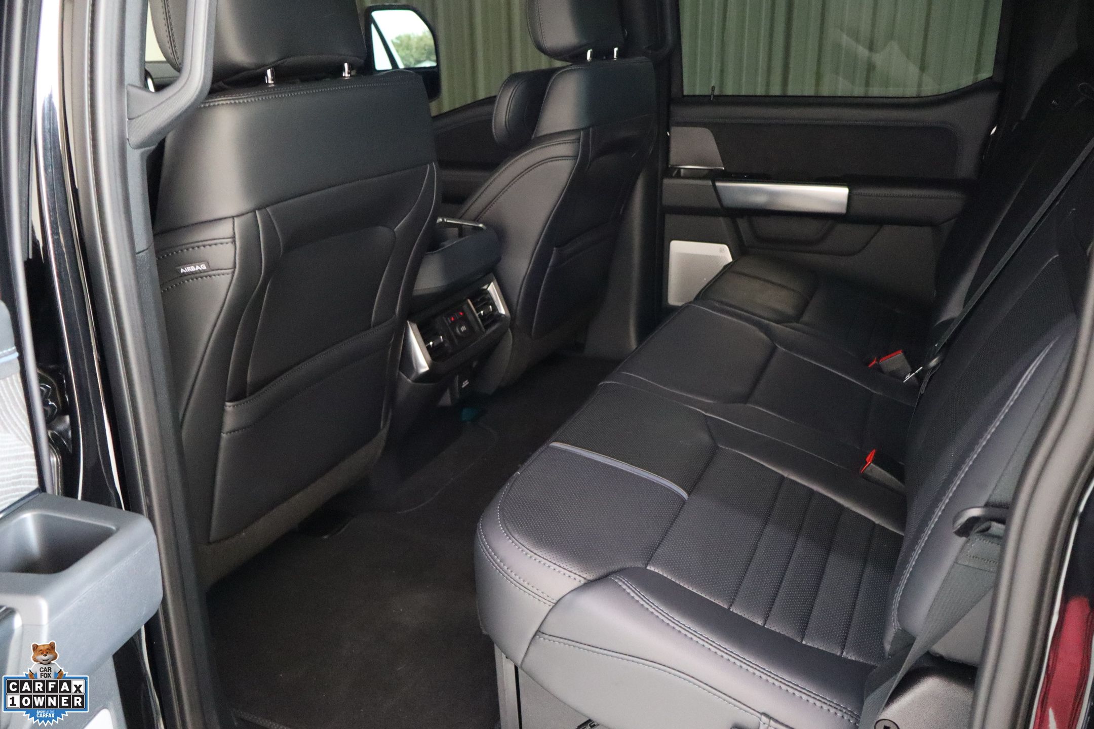 2025 Ford F-450 photo 27