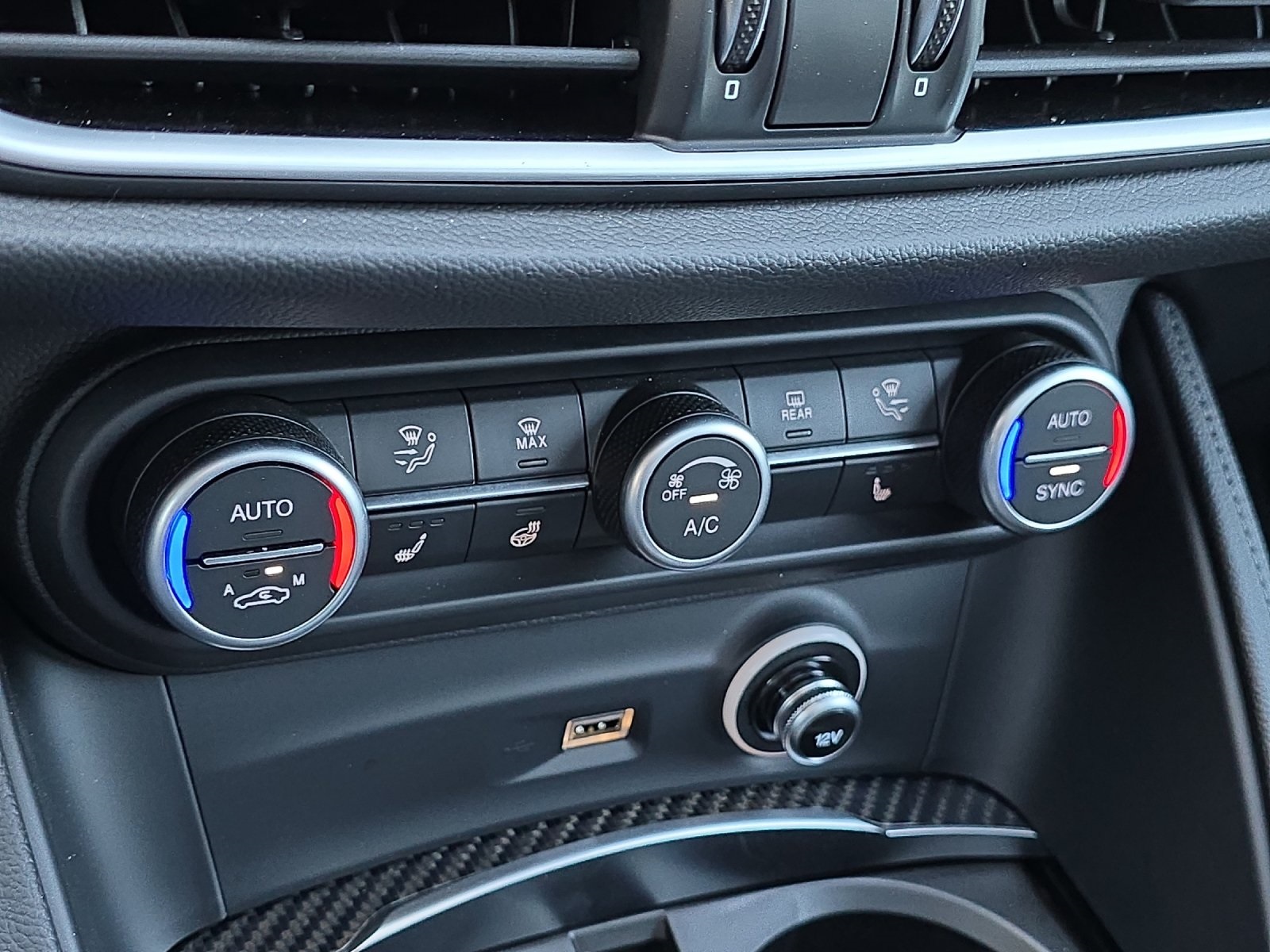 2023 Alfa Romeo Stelvio Quadrifoglio photo 20