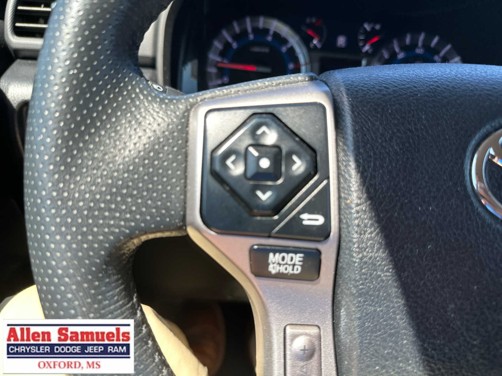 2019 Toyota 4Runner SR5 photo 28