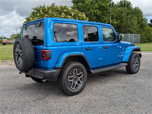 2024 Jeep Wrangler Sahara photo 4