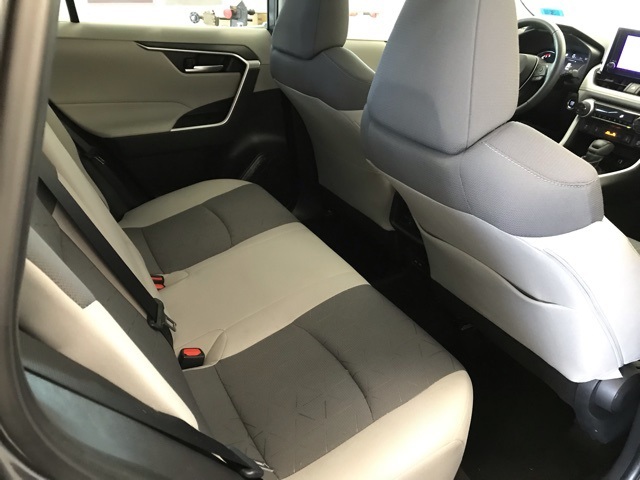 2023 Toyota RAV4 XLE photo 14