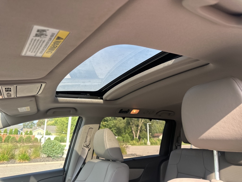 2016 Honda Odyssey EX photo 5
