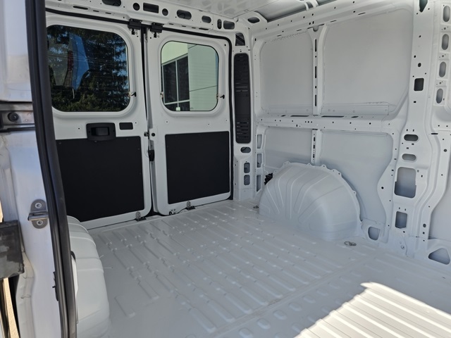 2025 Ram ProMaster 1500 SLT photo 22