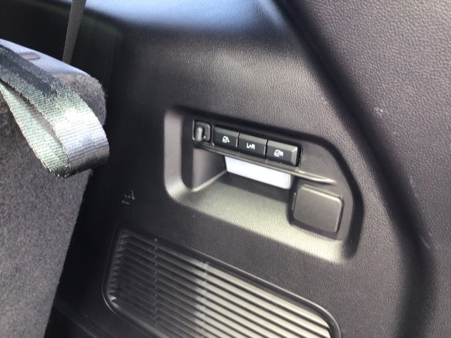 2021 Ford Explorer ST photo 20
