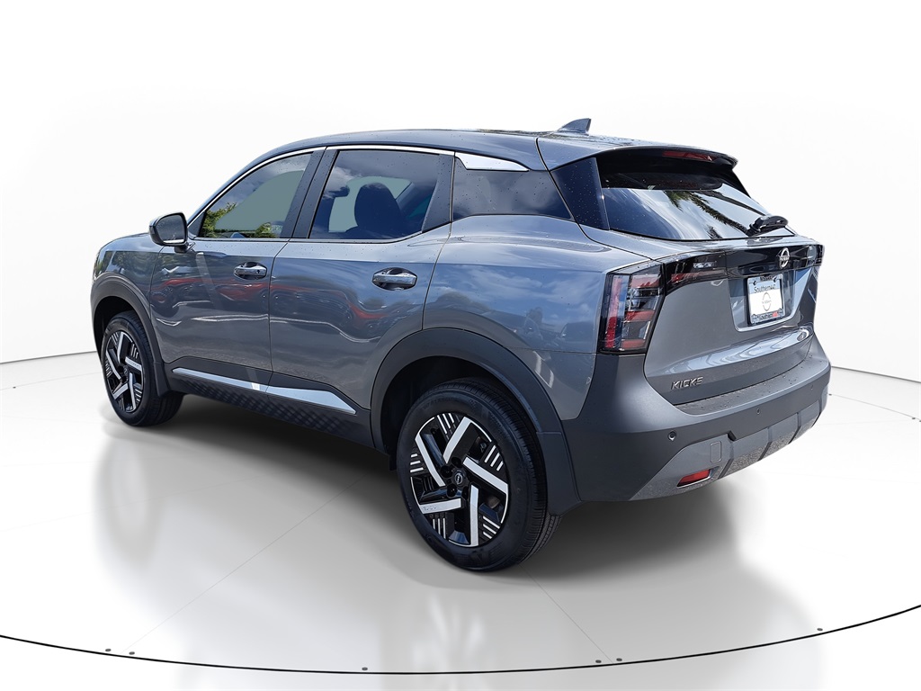2025 Nissan Kicks SV photo 2