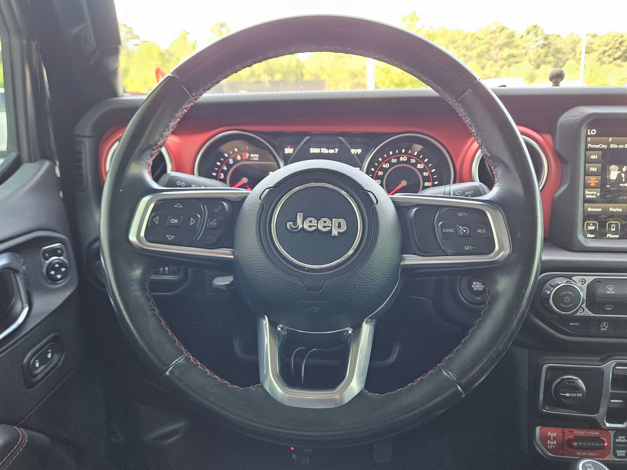 2020 Jeep Gladiator Rubicon photo 16