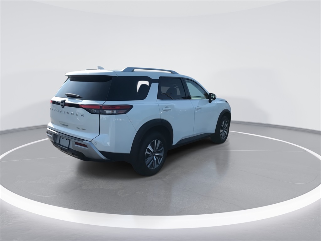 2022 Nissan Pathfinder SL photo 8