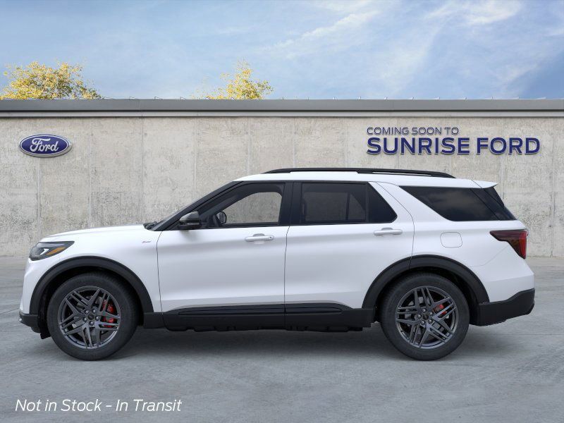 2026 Ford Explorer ST-Line photo 4