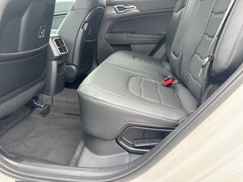 2026 Kia Sportage Hybrid photo 19