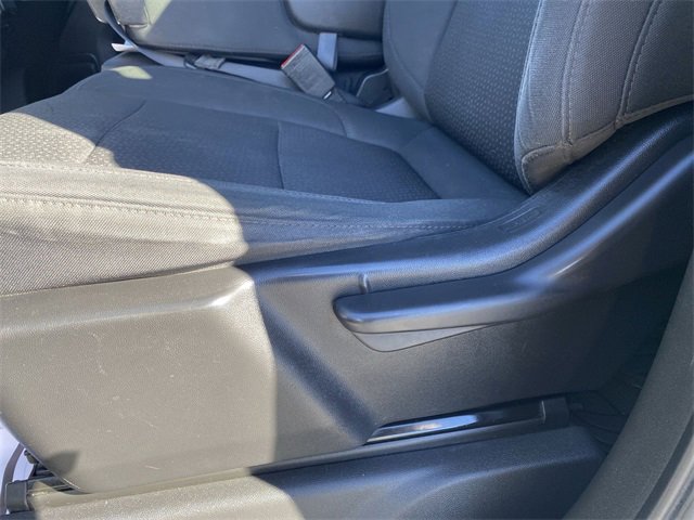 2020 Chevrolet Silverado 1500 Custom photo 3