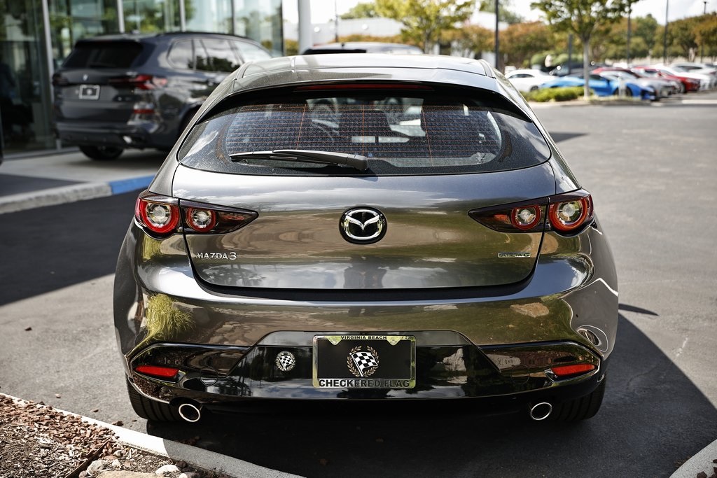 2025 Mazda Mazda3 2.5 s Preferred Hatchback photo 4