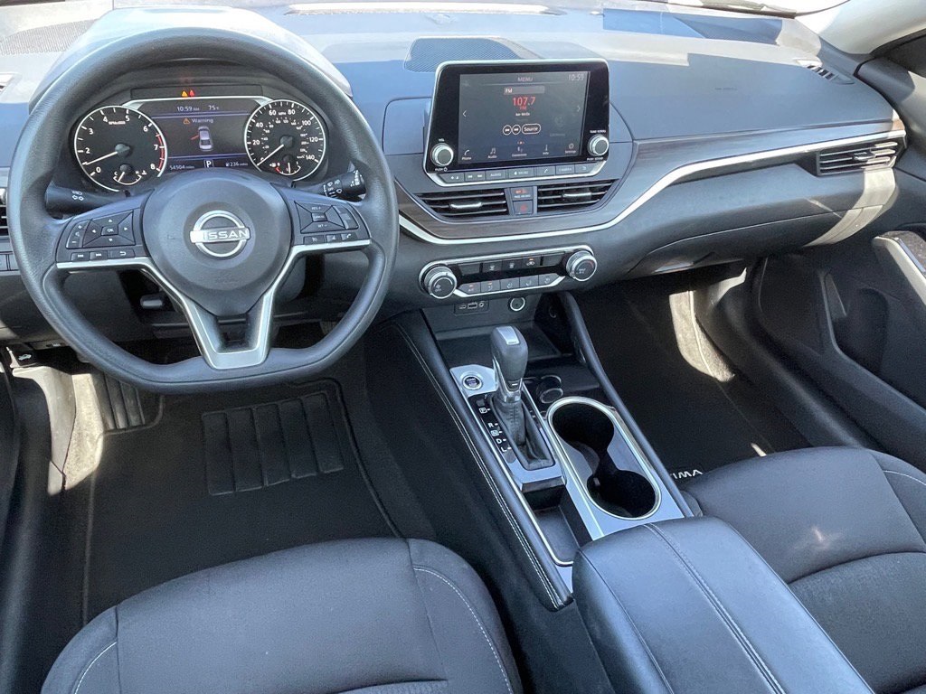 2023 Nissan Altima 2.5 SV photo 14