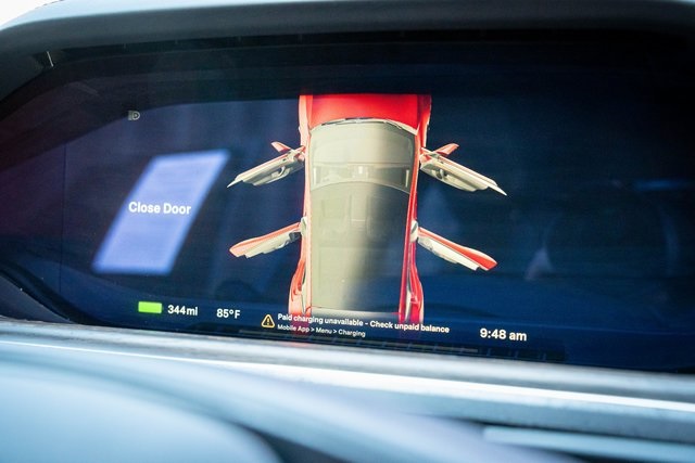 2021 Tesla Model S Plaid photo 20