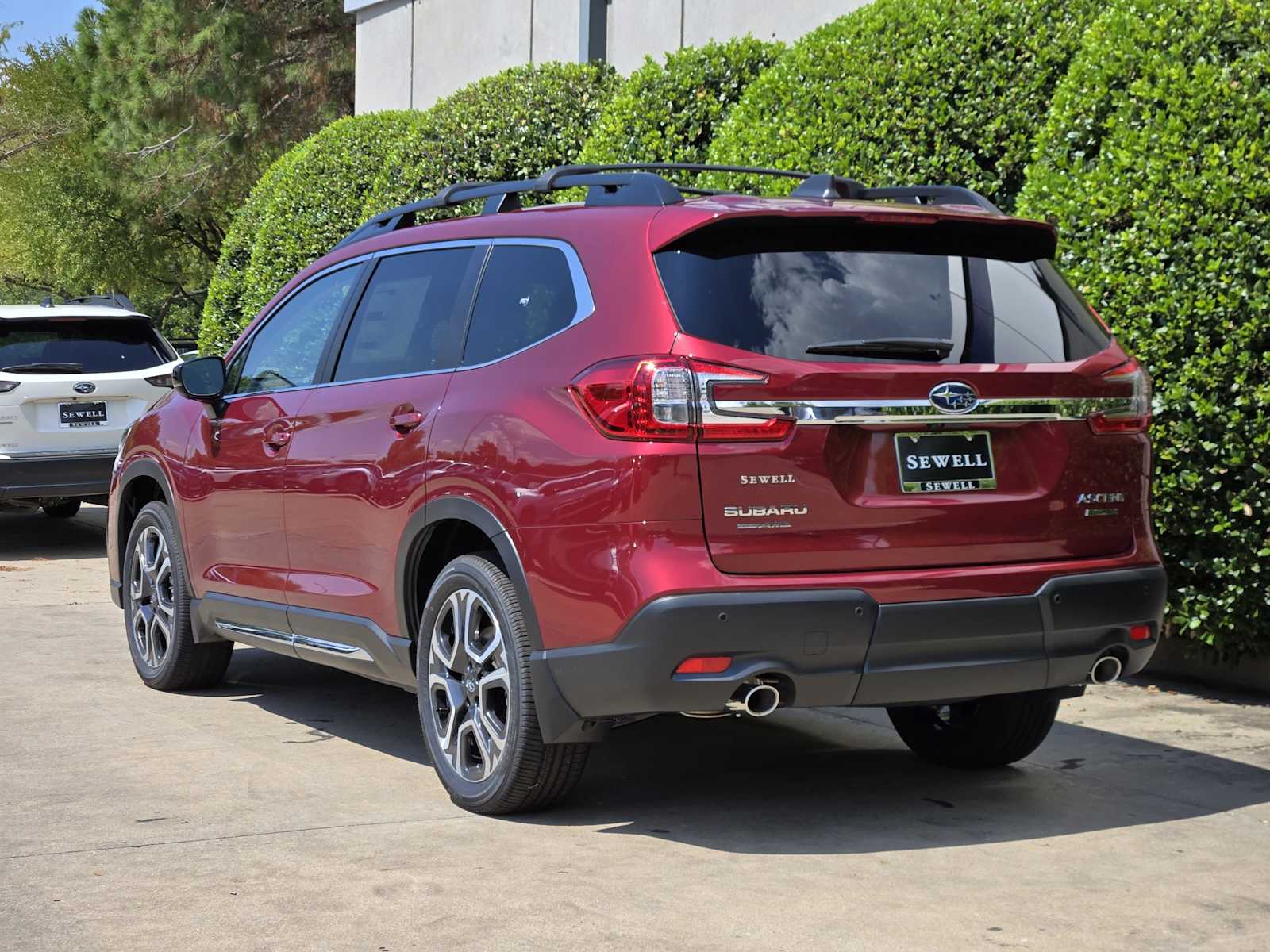 2025 Subaru Ascent Limited photo 2