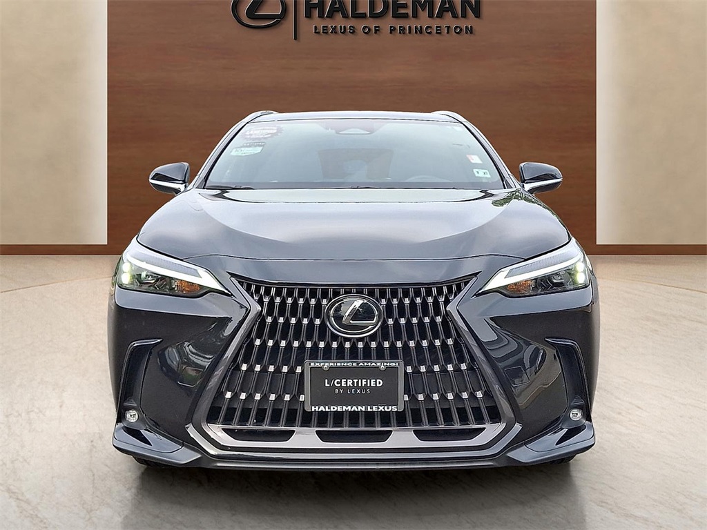 2022 Lexus NX 350 photo 2