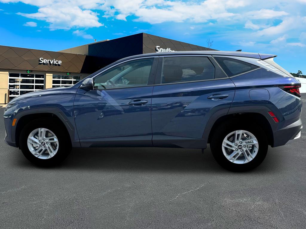 2025 Hyundai Tucson SE photo 3
