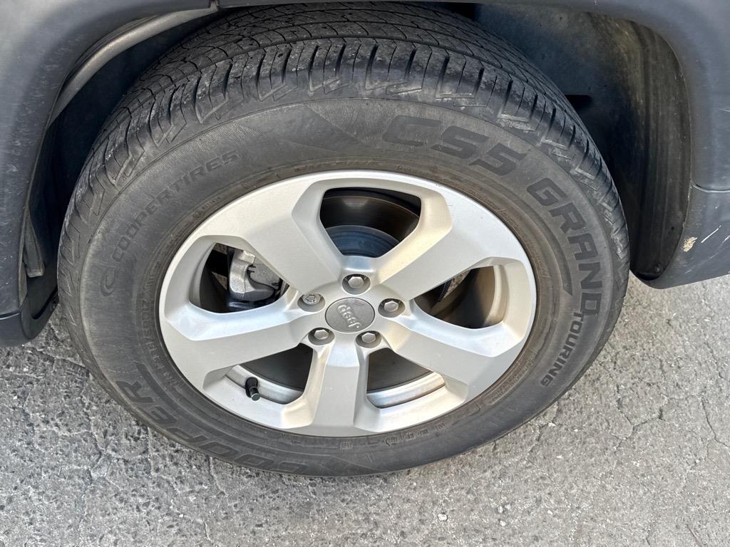 2019 Jeep Compass Latitude photo 8