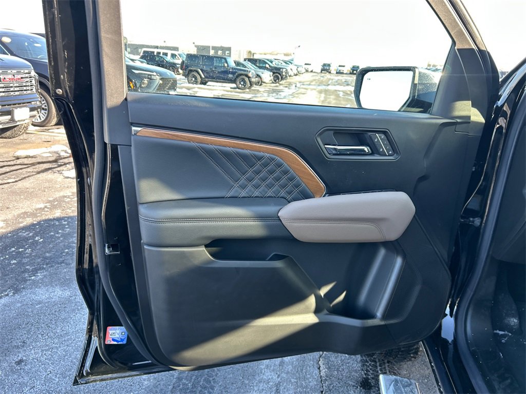 2026 GMC CANYON - Image 14