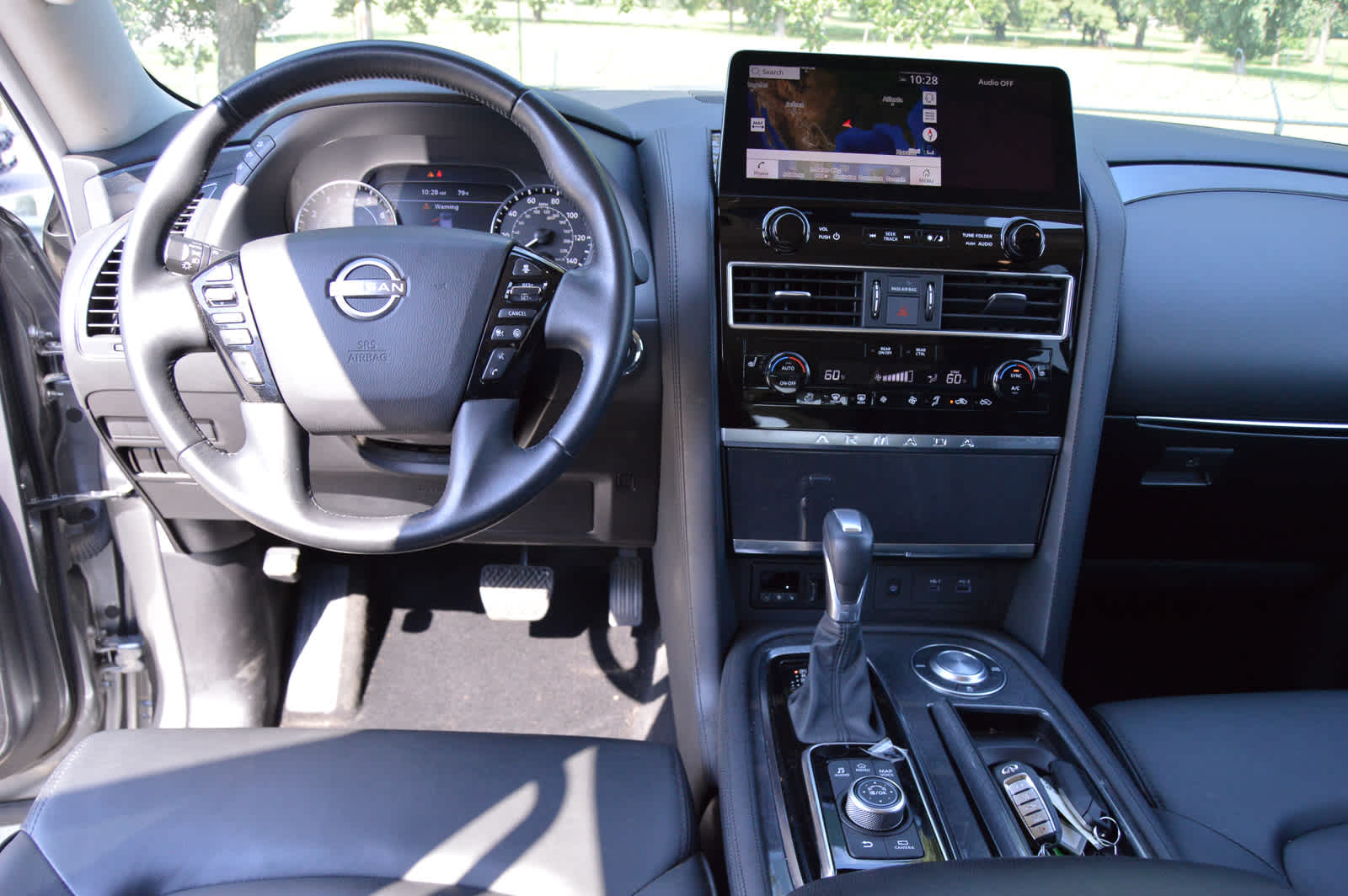 2024 Nissan Armada SV photo 18
