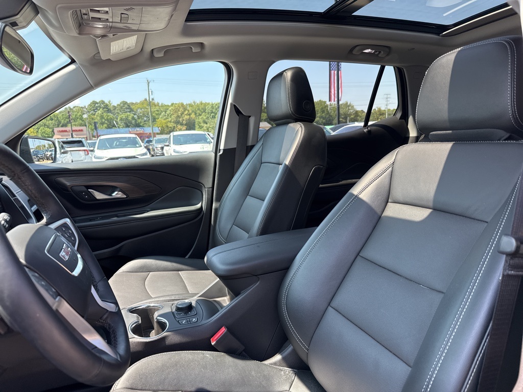 2024 Gmc Terrain SLT photo 13