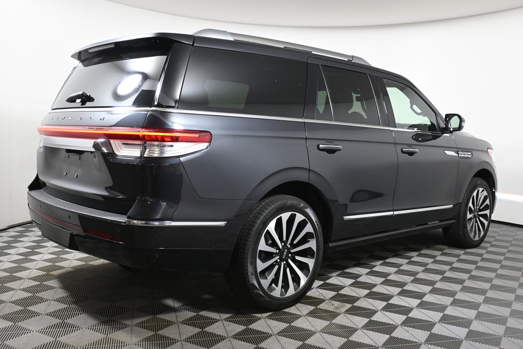 2024 Lincoln Navigator Reserve photo 5