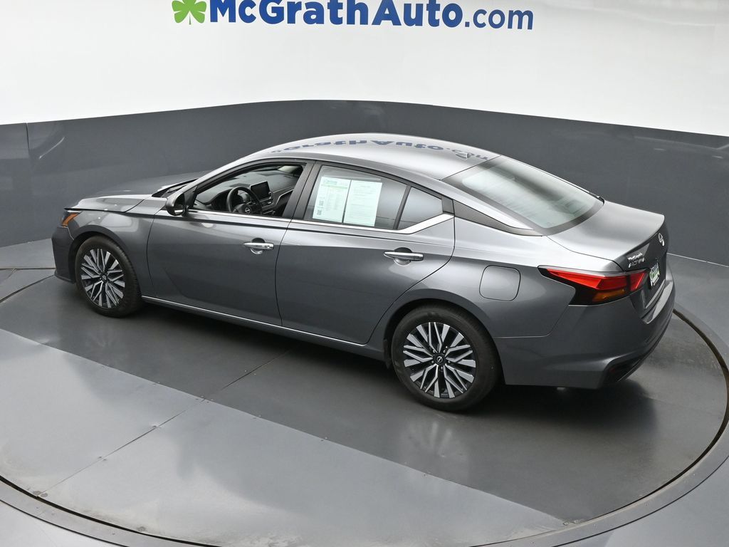 2024 Nissan Altima 2.5 SV photo 16