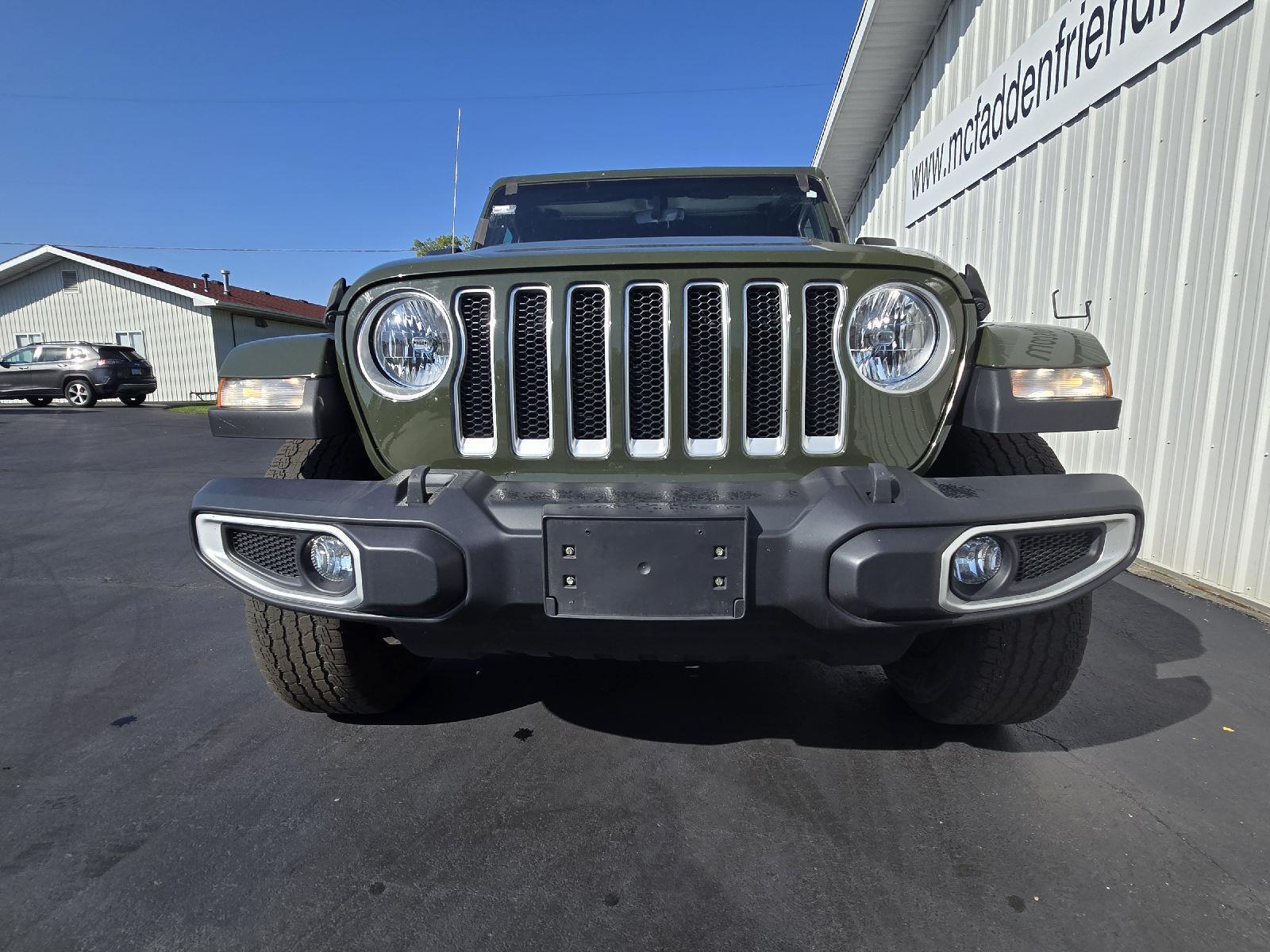 2022 Jeep Wrangler Unlimited Sahara photo 6