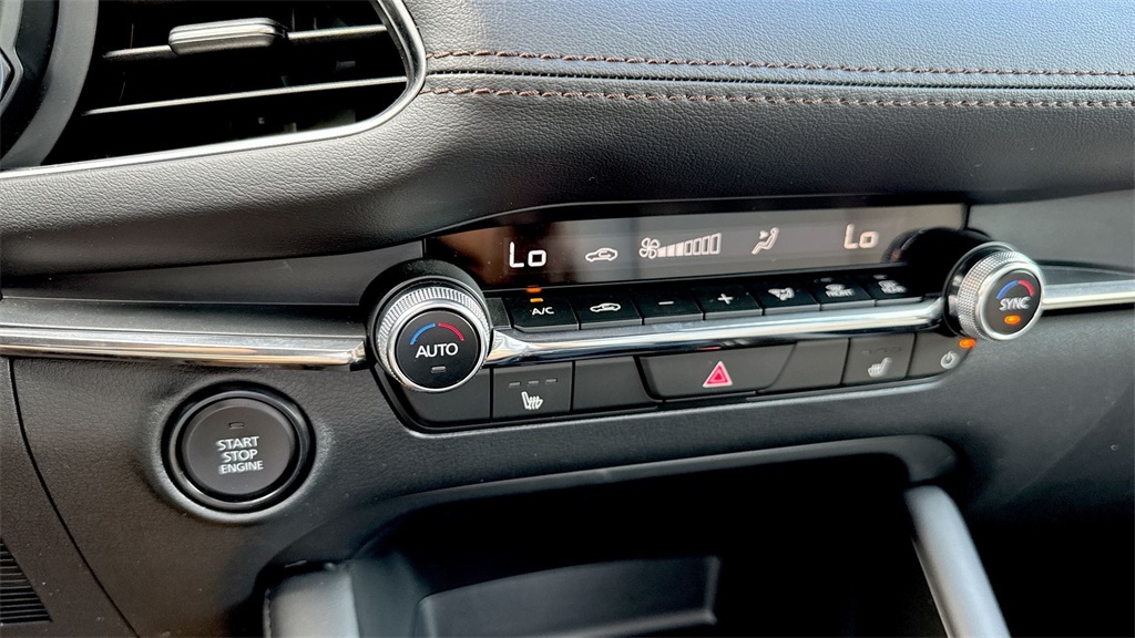 2024 Mazda Mazda3 2.5 s Preferred photo 46