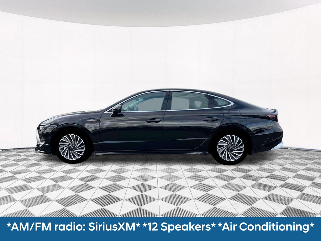 2025 Hyundai Sonata Hybrid Limited photo 3